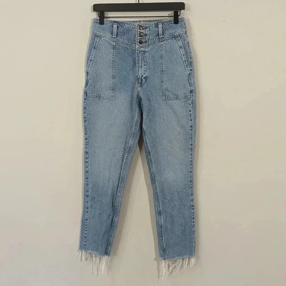 A&F Mom Jean size 2 Light Wash - Picture 1 of 13